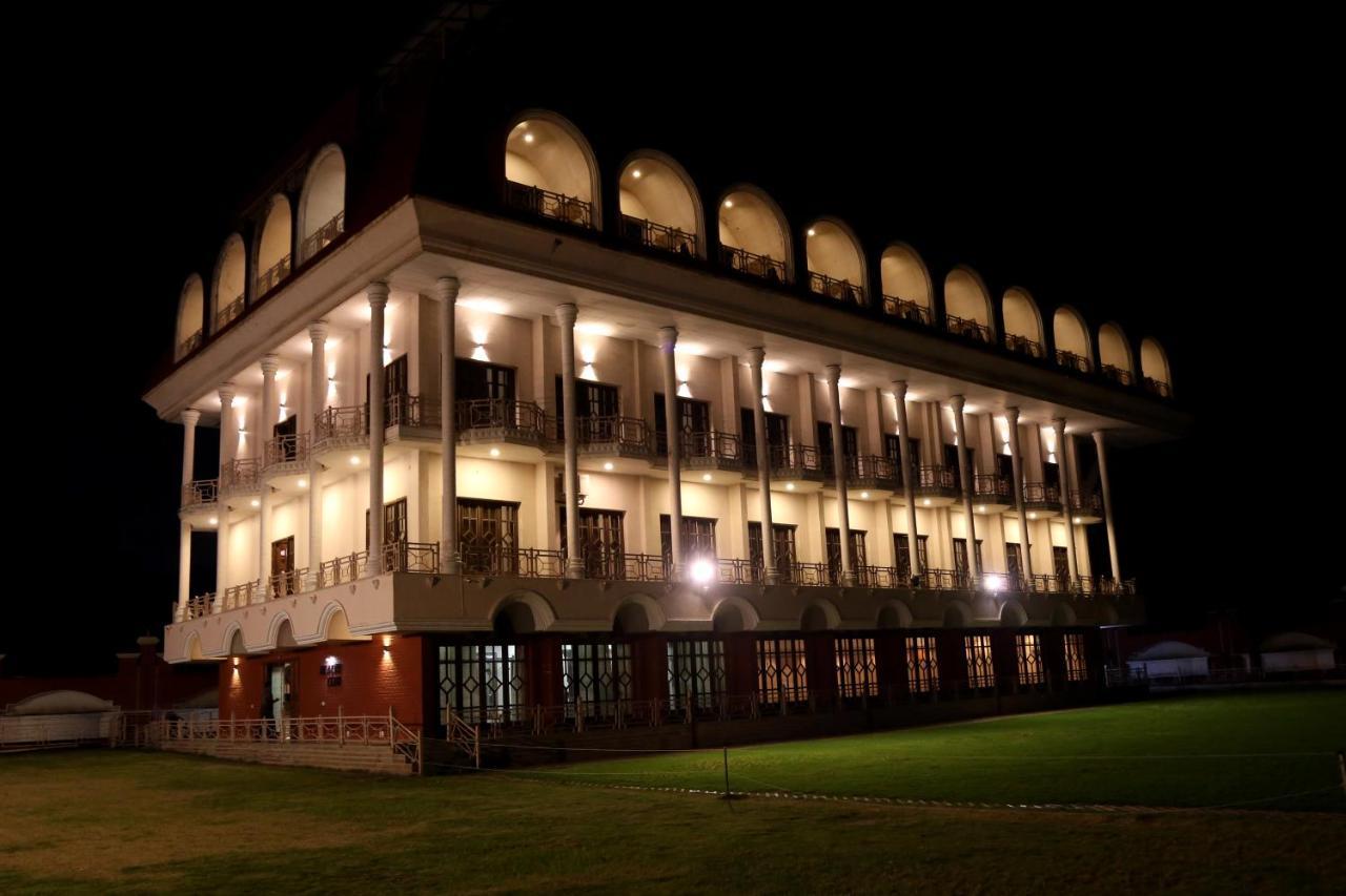 Agc Hotel