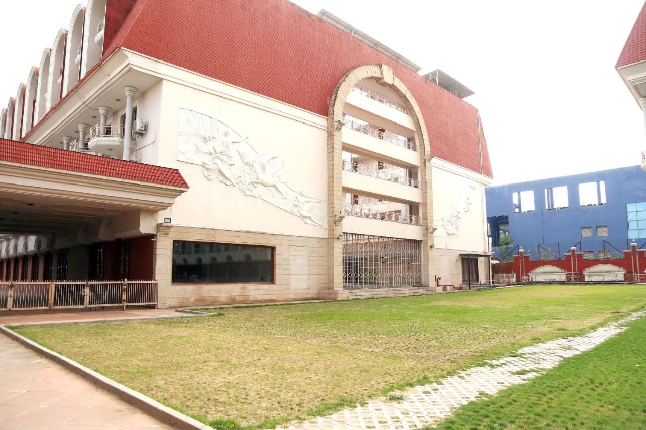 Agc Hotel 4*