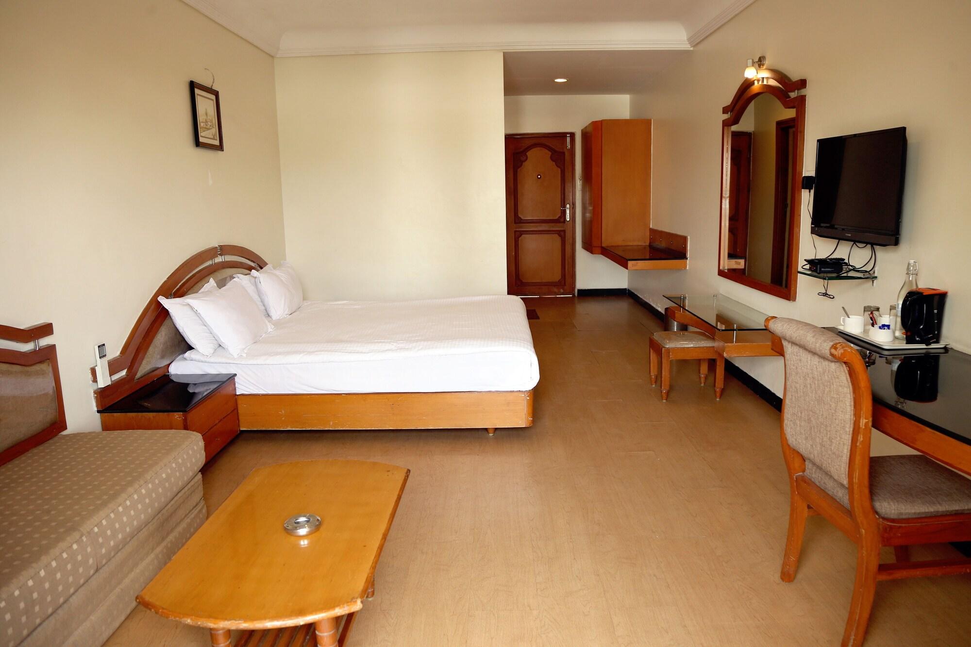 Agc Hotel 4*