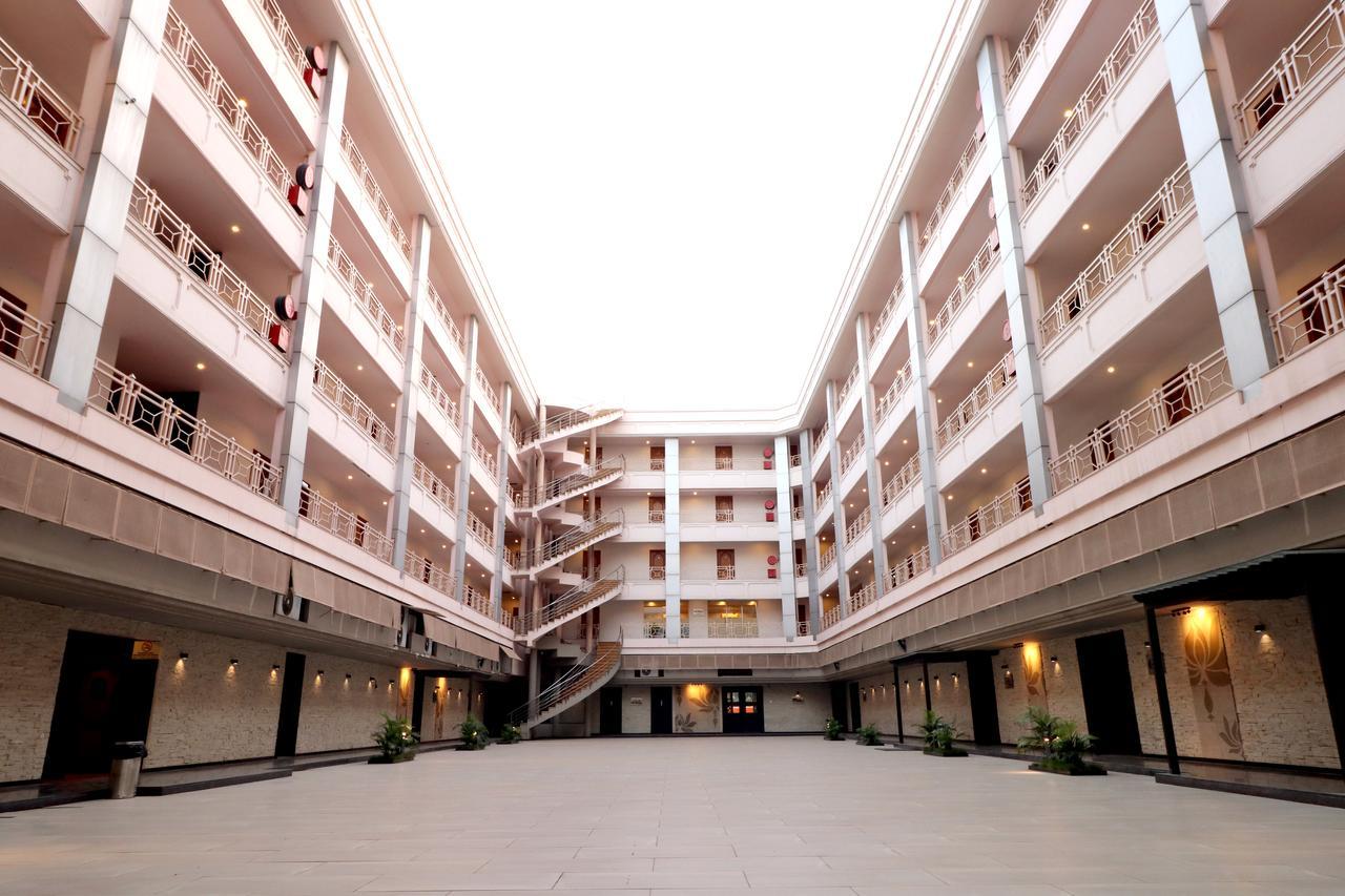 Agc Hotel Aurangabad (Maharashtra)