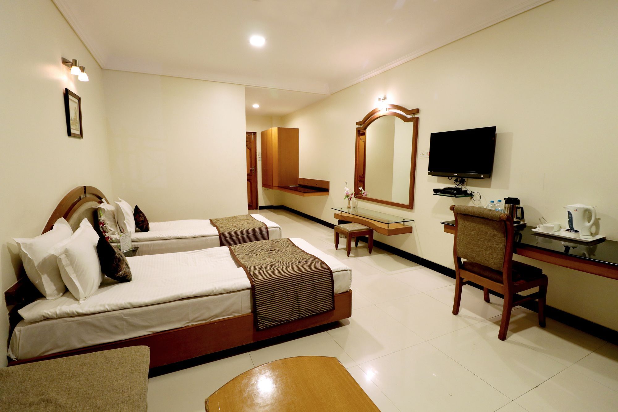 Agc Hotel 4*