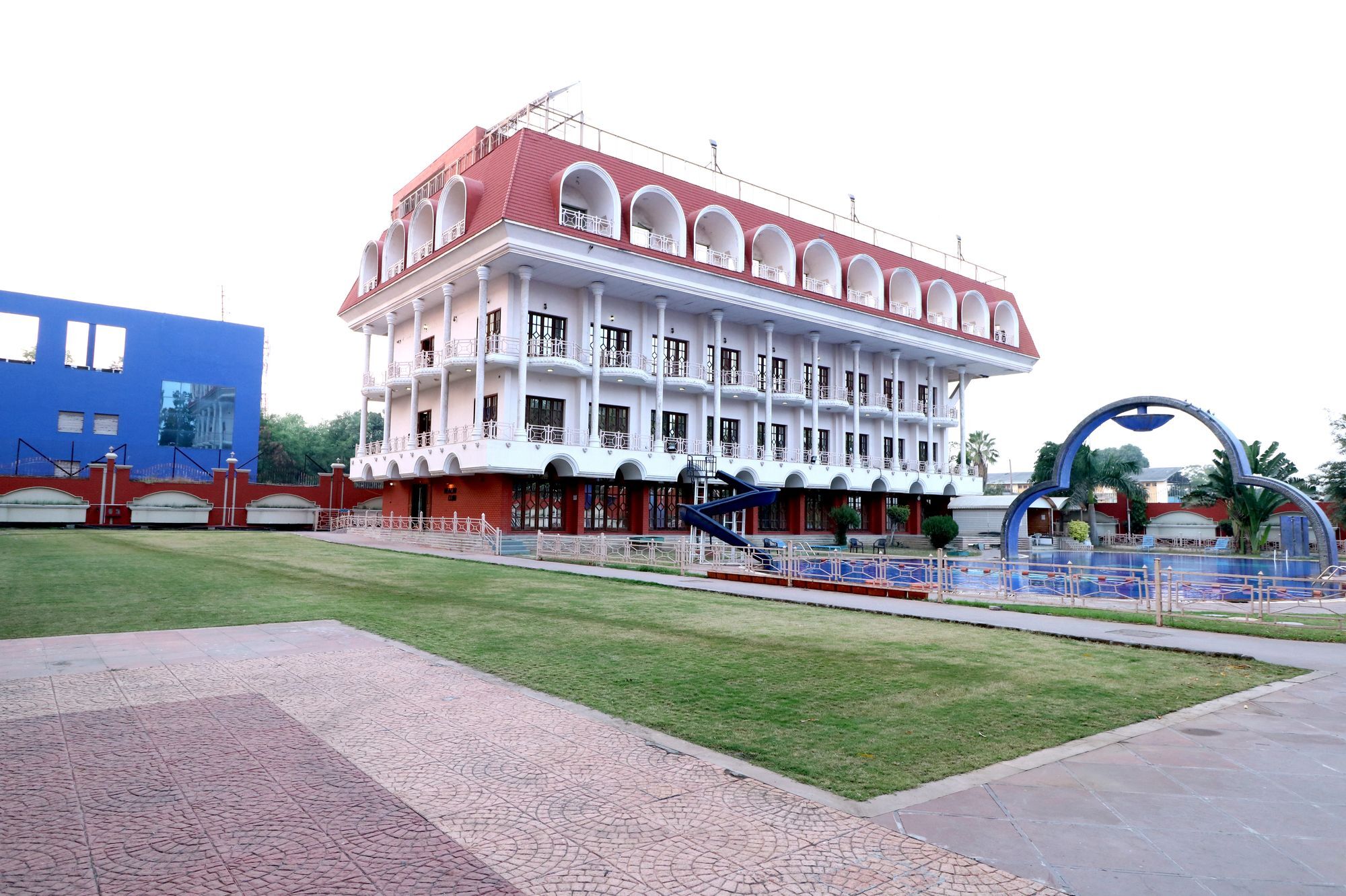 Hotel Agc 4*